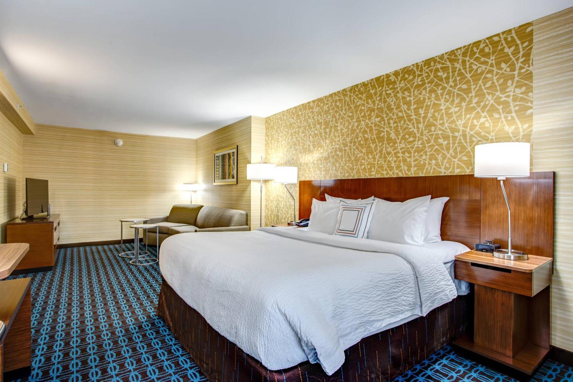 Fairfield Inn & Suites By Marriott Springfield הוליוק מראה חיצוני תמונה