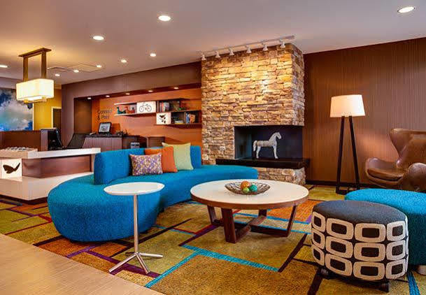 Fairfield Inn & Suites By Marriott Springfield הוליוק מראה חיצוני תמונה