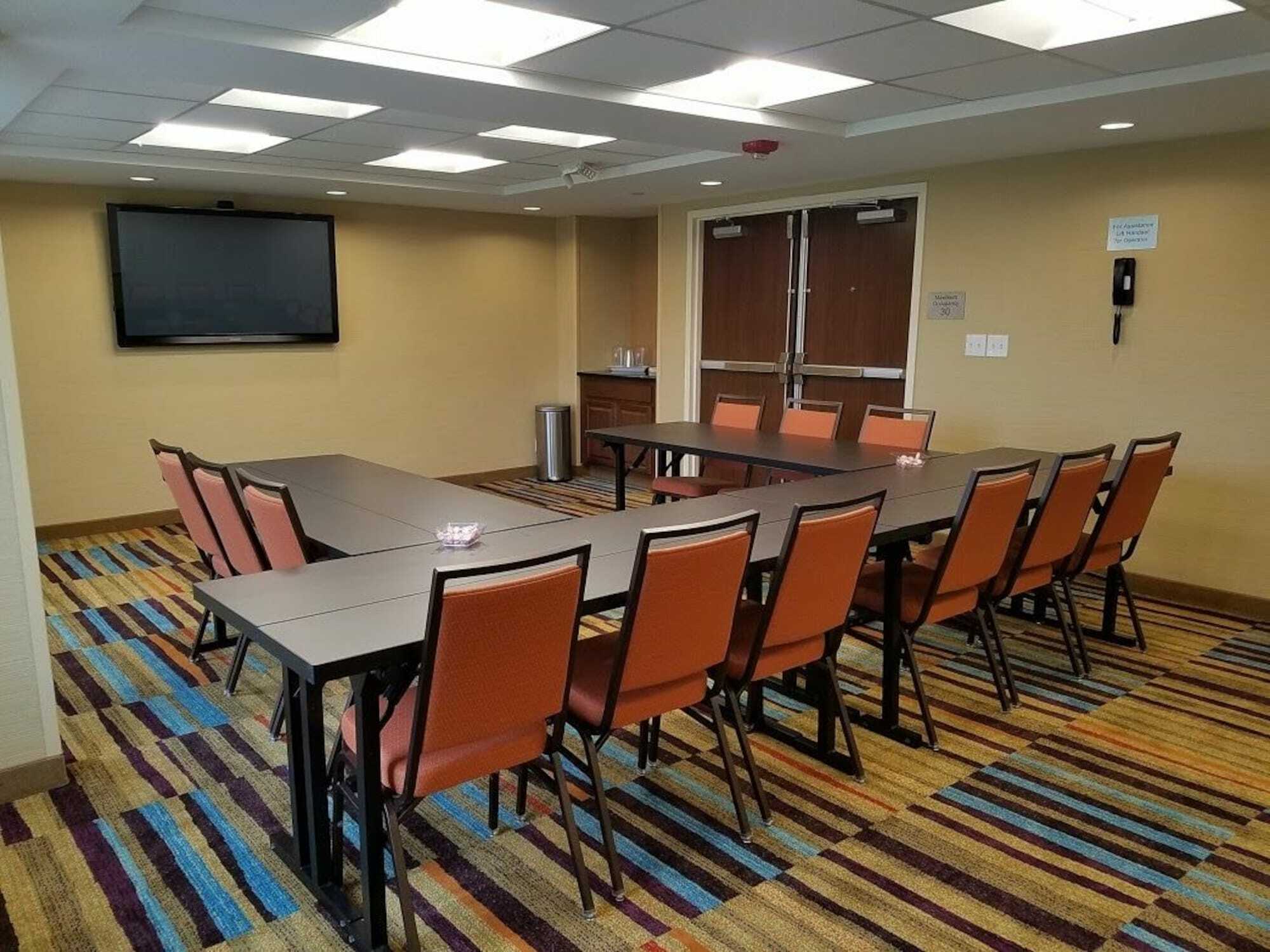 Fairfield Inn & Suites By Marriott Springfield הוליוק מראה חיצוני תמונה